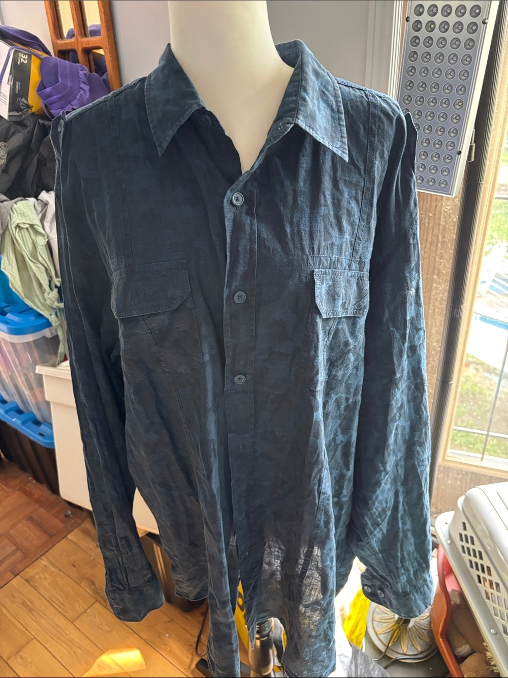 Robert Graham Men's Navy Blue Button-Front Shirt